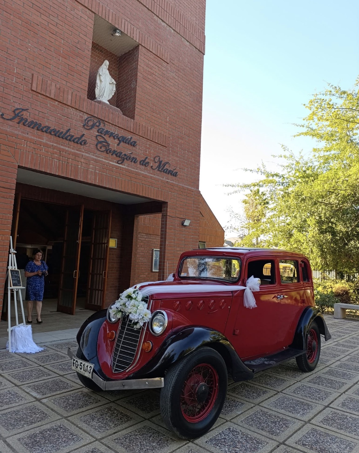 Arriendo de vehiculos antiguos para matrimonio - imagen 1